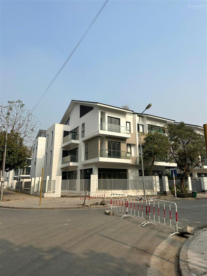 Bán biệt thự nam cường 144tr/m2 đường 17,5m + phía sau vườn hoa 10m  giá đã bao gồm xây thô