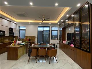 Bán biệt thự 200m2  hoàn thiện full đồ + thang máy  kđt nam cường