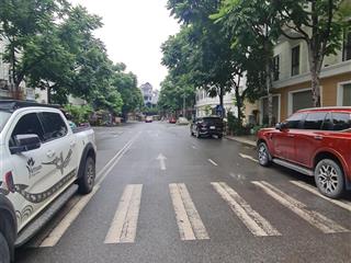 Bán liền kề 75m2  đường 25m  kinh doanh  nhìn sang biệt thự