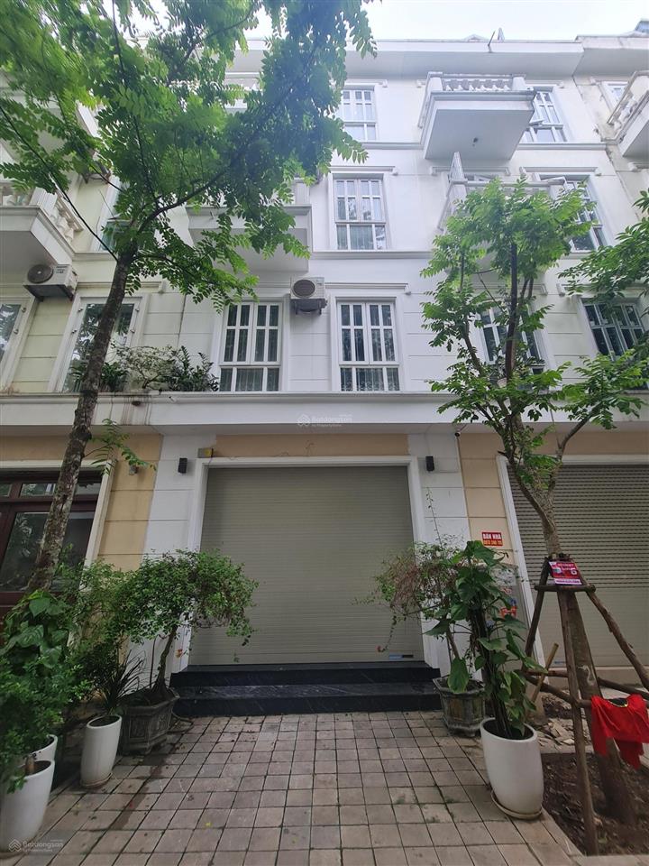 Bán liền kề 75m2  đường 25m  kinh doanh  nhìn sang biệt thự