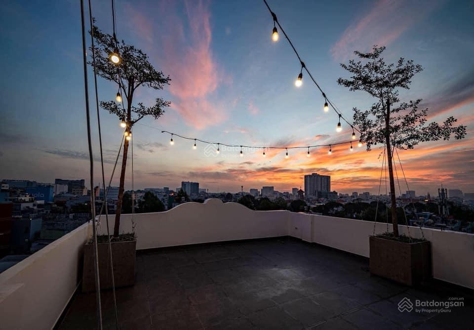 Vô xem liền đi cậu ơi? phòng cực chill view sân bay cực xinh nè