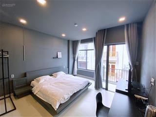 Cho thuê phòng ban công ngập nắng view đẹp + full nội thất ngay sân bay tsn, phường 2 tân bình