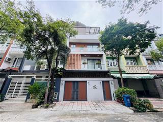 Bán đất biệt thự sadeco ven sông 7x18 đối diện trường r.mit giá mềm