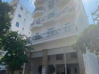 Bán căn hộ dịch vụ hầm 7 tầng 76pn  mỹ đường 85 q7  thuê khoán 300tr/th