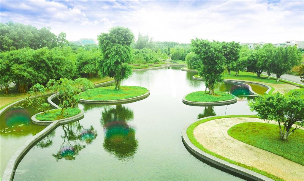 Bán gấp 01 căn góc đường trục chính, vị trí vip, diện tích 360m2 giá chỉ 6x tỷ. có thương lượng