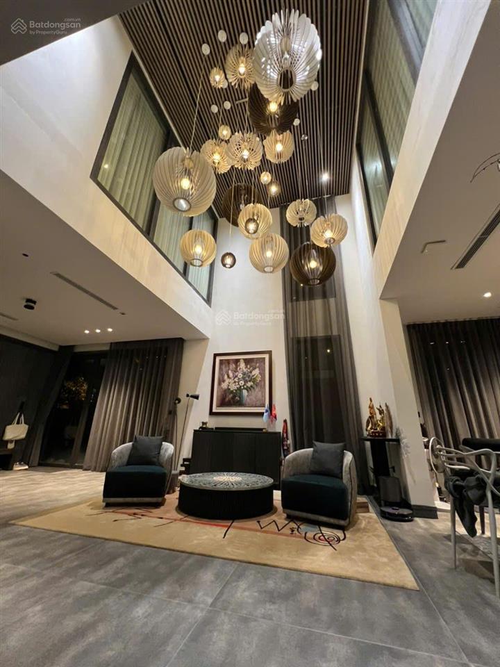 Có nhu cầu chuyển đổi, bán căn đơn lập vip full nôi thất cực đẹp, nhận nhà ở ngay.  0919 558 ***