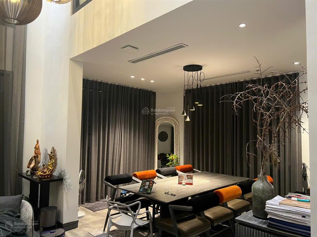 Có nhu cầu chuyển đổi, bán căn đơn lập vip full nôi thất cực đẹp, nhận nhà ở ngay.  0919 558 ***