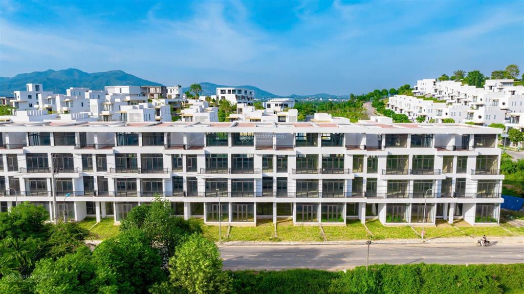 Sở hữu ngay căn liền kề góc, mặt hồ đẹp nhất dự án. đa dạng công năng, vào tiền hơn 700tr ký hđmb