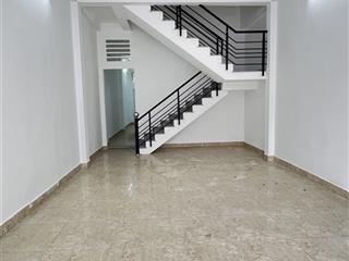Nhà cách hà huy giáp 30m chưa qua ngã 4 ga