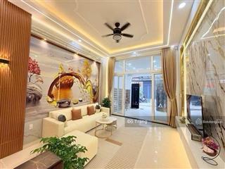 Nhà đẹp 1 sẹc thạnh lộc 13 chủ cần bán gấp