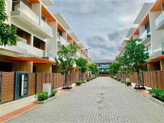 Bán nhanh căn nhà phố lk4 giá chỉ 3,9 tỷ (full 100%  giá thật 100%).  0938 193 *** em phước