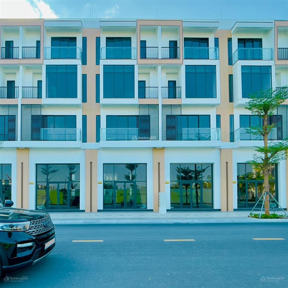 Căn shophouse 4,5 tầng cạnh trường học, phố ẩm thực đường thái sơn 2. giá 7,6 tỷ (all in 100%)