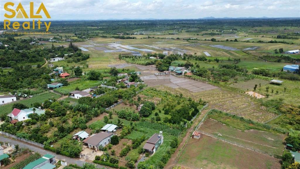 Đất thổ cư thôn 8 cư ebur  10 x 25m  chỉ 950 triệu