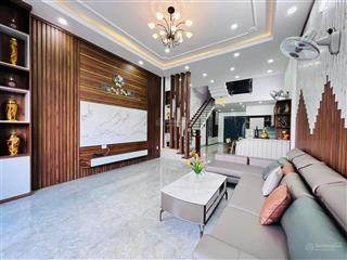 Bán gấp nhà 2 lầu mới toanh đường nhựa ô bàn cờ 8m  thôn 6 cưebur