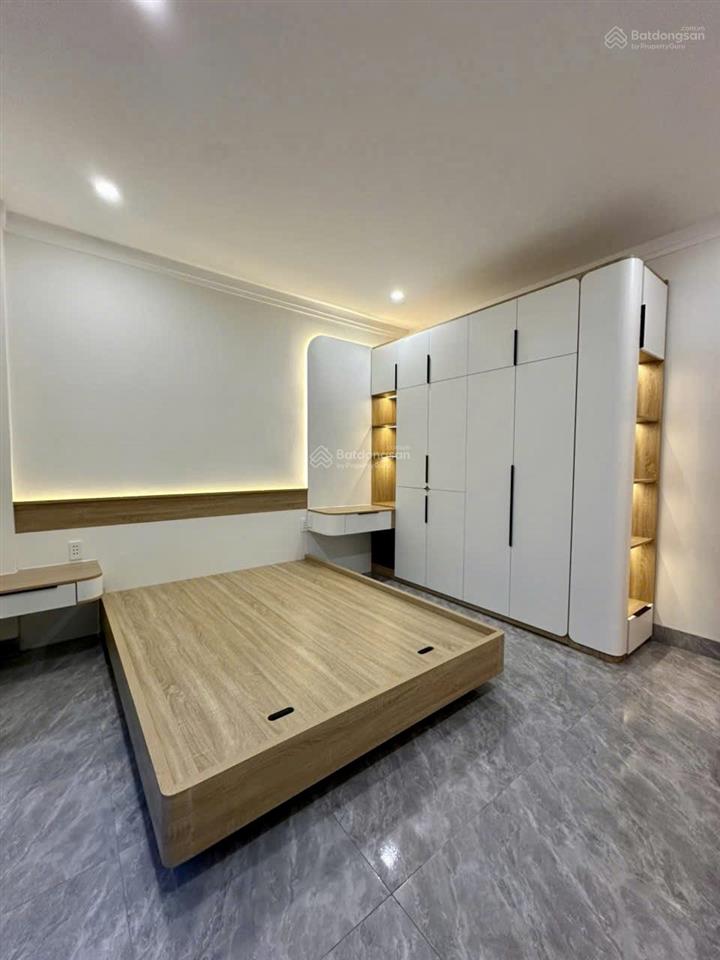 Nhà mê lửng rất đẹp đầu thôn 8 cưebur (phường bmt) cách ngã sáu 7km  1.990 tỷ