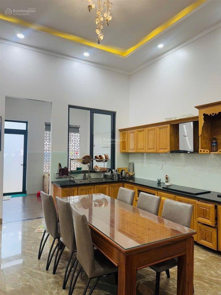 Nhà vườn đẹp mặt tiền y moan  10 x 50m (500m2)  giá hấp dẫn 12 tỷ