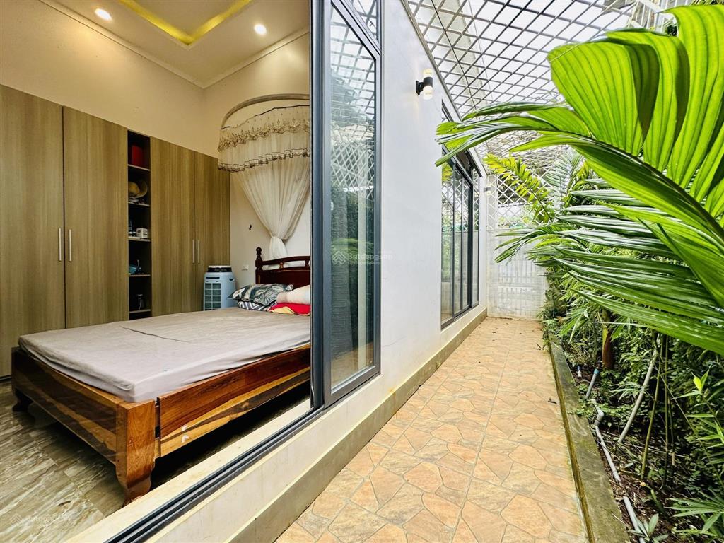 Nhà vườn đẹp mặt tiền y moan  10 x 50m (500m2)  giá hấp dẫn 12 tỷ