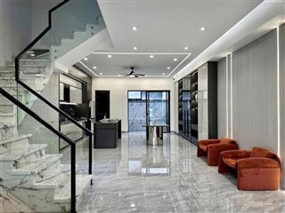 Nhà đẹp đã hoàn thiện đối diện công viên trong khu đô thị ecocity  giá 8.5 tỷ