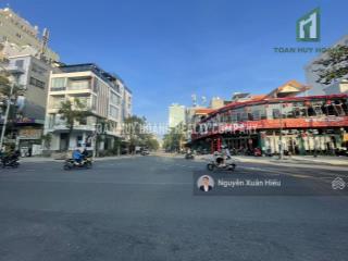 Siêu phẩm lô góc cao bá quát ngay chân cầu rồng, trung tâm sơn trà
