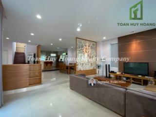 Biệt thự 3 phòng ngủ sân vườn khu phúc lộc viên  d305