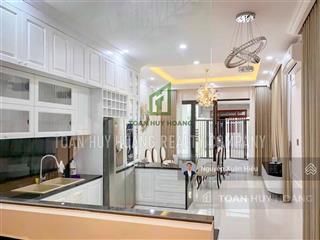 Nhà 3 tầng 2 phòng ngủ cho thuê gần biển mỹ khê d318