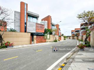 Bán biệt thự victoria sang trọng hồ bơi, thang máy, gara ô tô  330m2