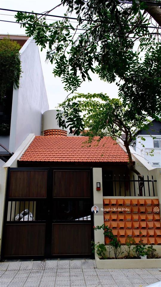 Bán nhà phong cách hội an  mỹ đa tây 5, nam việt á  gần sông  100m2  phù hợp airbnb