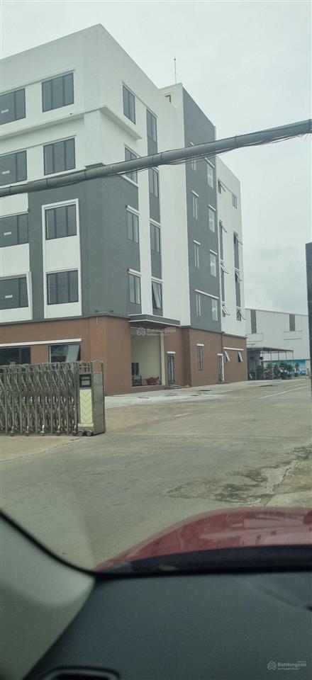 Cần cho thuê gấp xưởng 2000m2 kcn yên mỹ, hưng yên