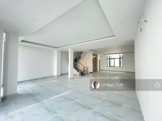 Bán 38 tỷ shophouse manhattan, vinhomes grand park