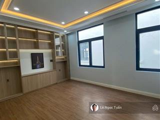 Bán 28 tỷ shophouse manhattan, vinhomes grand park