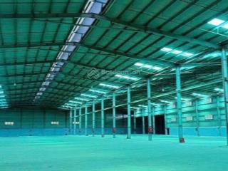 Cho thuê kho xưởng bến lức,long an giáp bình chánh, khuôn viên 4.300m2, xưởng 2.200m2