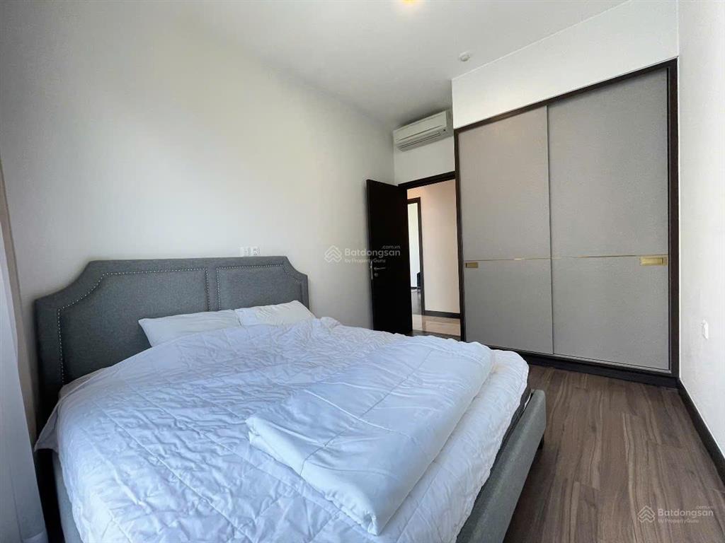 Empire city sẵn căn hộ 3pn view bitexco tìm chủ mới