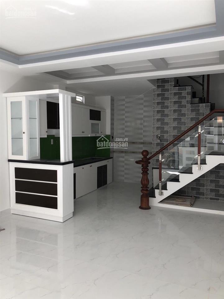 Nhà cho thuê lê văn sỹ, q3 gần cây xăng 18tr/th  0909 579 *** 0978 508 *** hưng