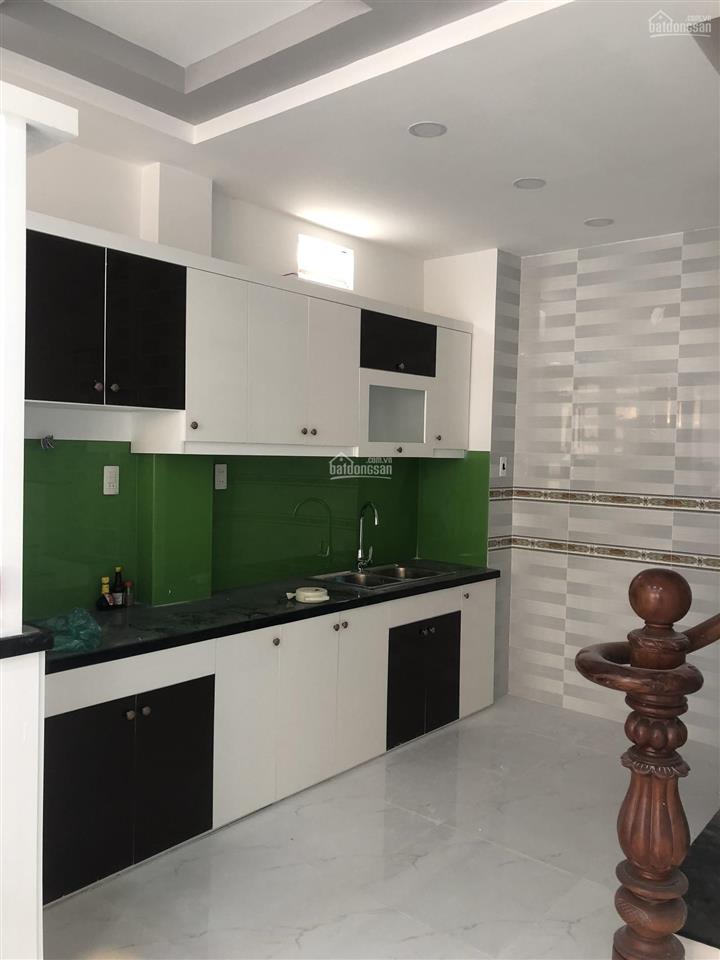 Nhà cho thuê lê văn sỹ, q3 gần cây xăng 18tr/th  0909 579 *** 0978 508 *** hưng