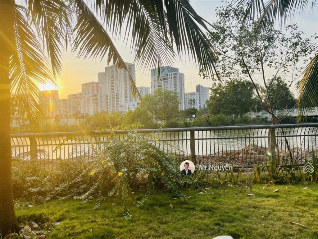 Cần tiền! bán gấp lô đất dt 10x20m view sông phú mỹ hưng, kdc everrich iii, ngay cc sunshine city