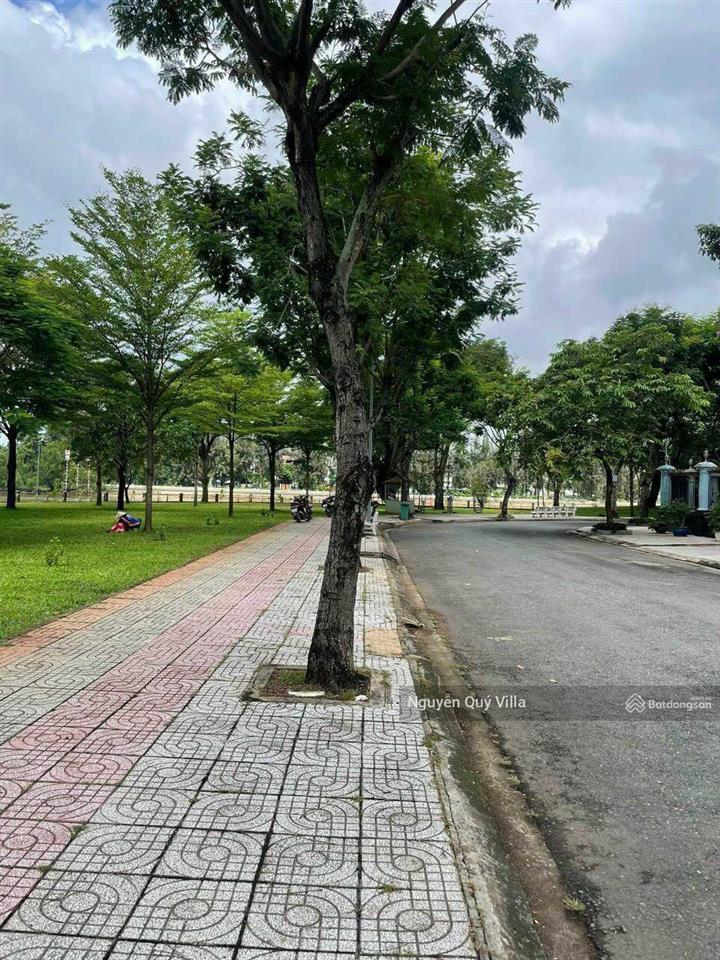Lãi suất tăng cao! bán gấp lô đất biệt thự kdc sadeco ven sông q. 7  dt 7x18m giá 16.9 tỷ tl