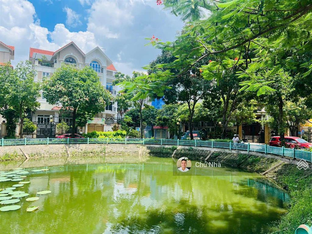 Cần tiền kinh doanh! bán biệt thự nguyễn thị thập him lam q7, dt 10x20m, có thang máynội thất đẹp