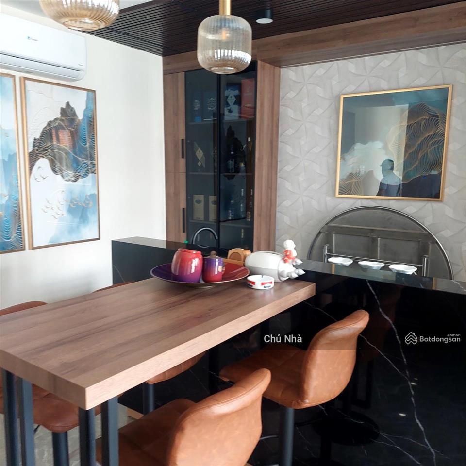Cần tiền kinh doanh! bán biệt thự nguyễn thị thập him lam q7, dt 10x20m, có thang máynội thất đẹp