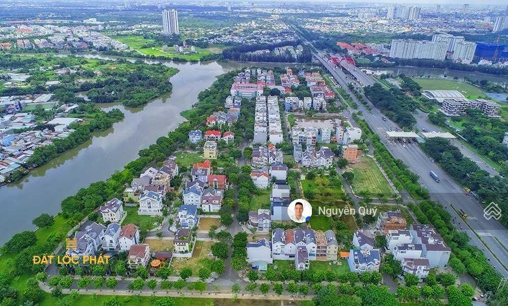 Cần tiền! bán nhanh biệt thự view công viên kdc sadeco ven sông quận 7 dt 7x18m, giá 21 tỷ