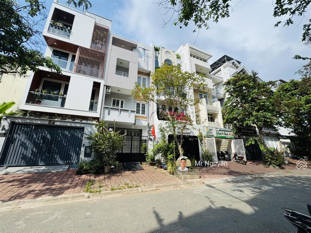 Chính chủ bán nhà mặt phố 4 tầng kdc nam long trần trọng cung quận 7, dt 5x24  giá 16.5 tỷ