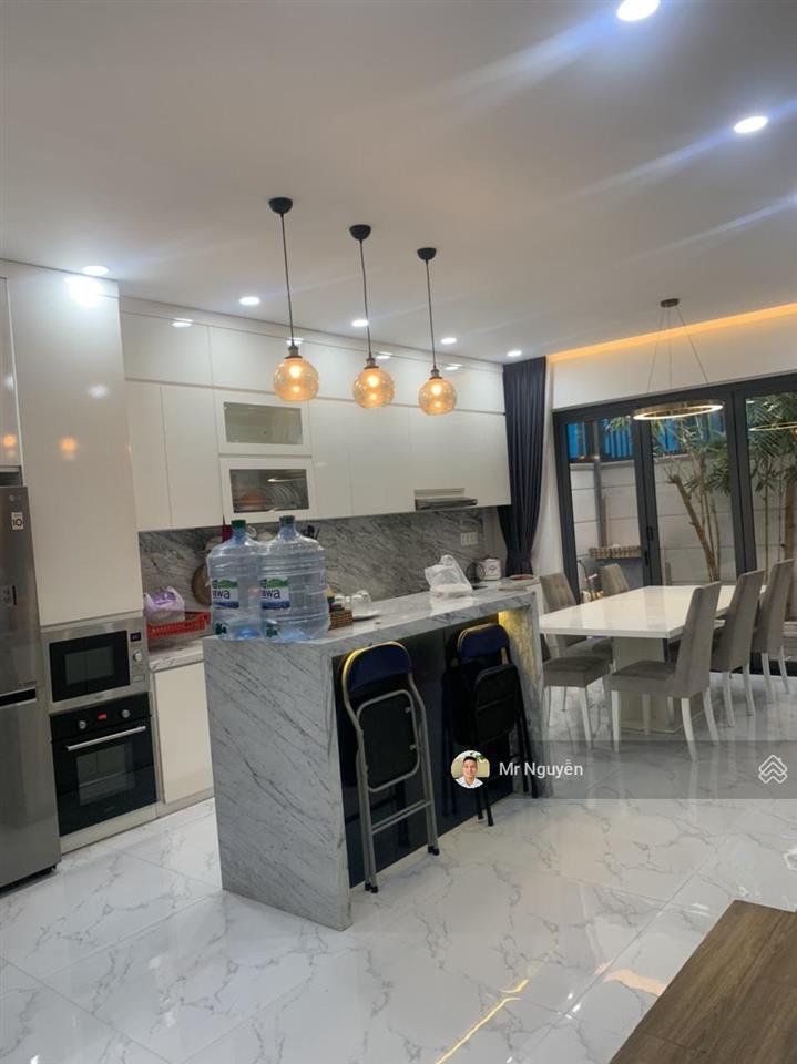 Chính chủ bán nhà mặt phố 4 tầng kdc nam long trần trọng cung quận 7, dt 5x24  giá 16.5 tỷ