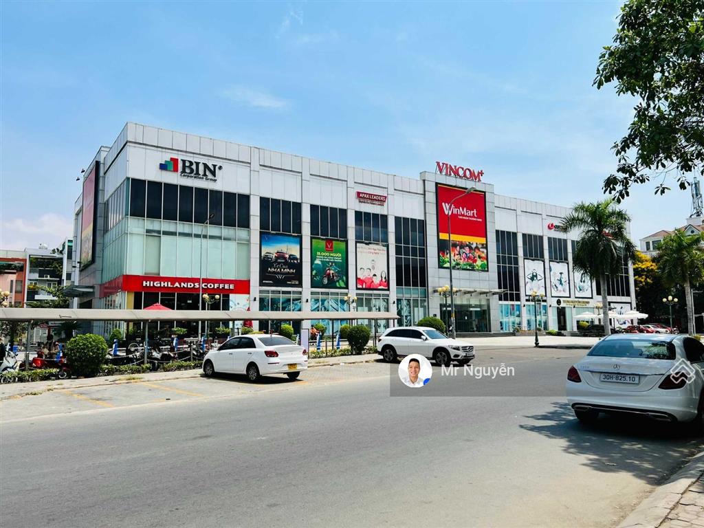 Cần tiền bán nhanh nhà phố 4 tầng khu nam long quận 7, dt 5x24m, giá 18 tỷ, có thang máy