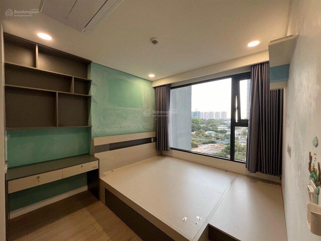 Chủ ngộp bán gấp chcc hùng vương plaza, q5, 130m2 3pn, 3wc giá 9.2tỷ sổ hồng.  0902 666 *** (đẹp)