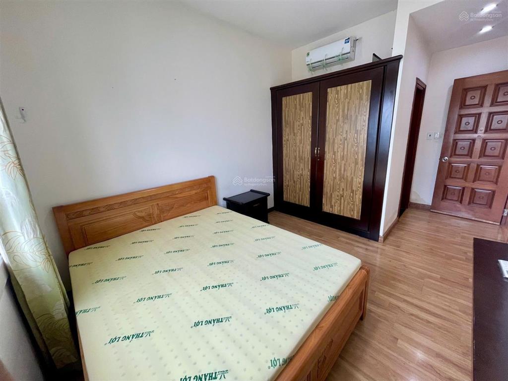 Chính chủ bán căn hộ tropic garden block c 112m2, làm thành 2pn 2wc không nt, 9.15tỷ.  0973 282 ***