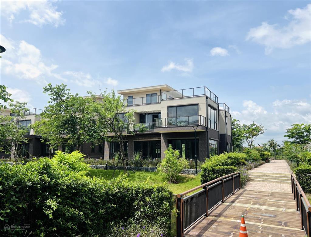 Biệt thự cận sông sát kênh gần tiện ích. trong the aqua 465m2. chiết khấu 6 tỷ. trực tiếp cđt