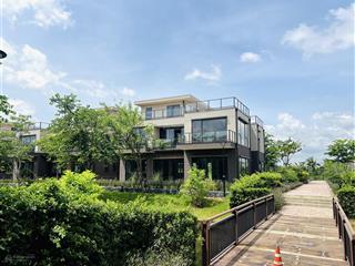 Biệt thự cận sông  sát kênh  gần tiện ích. trong the aqua 465m2. chiết khấu 6 tỷ. trực tiếp cđt