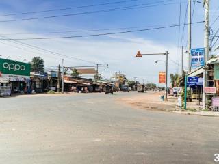 Chủ ở xa cần bán gấp 200m2 giá 700tr ngay khu dân cư hiện hữu, sổ sẵn,gần cao tốc tphcmchơn thành.