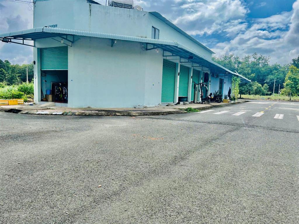 Anh chủ bán gấp lô đất ngay bệnh viện hoàn mỹ, đối diện kcn tiện xây trọ, kế bên khu tái định cư