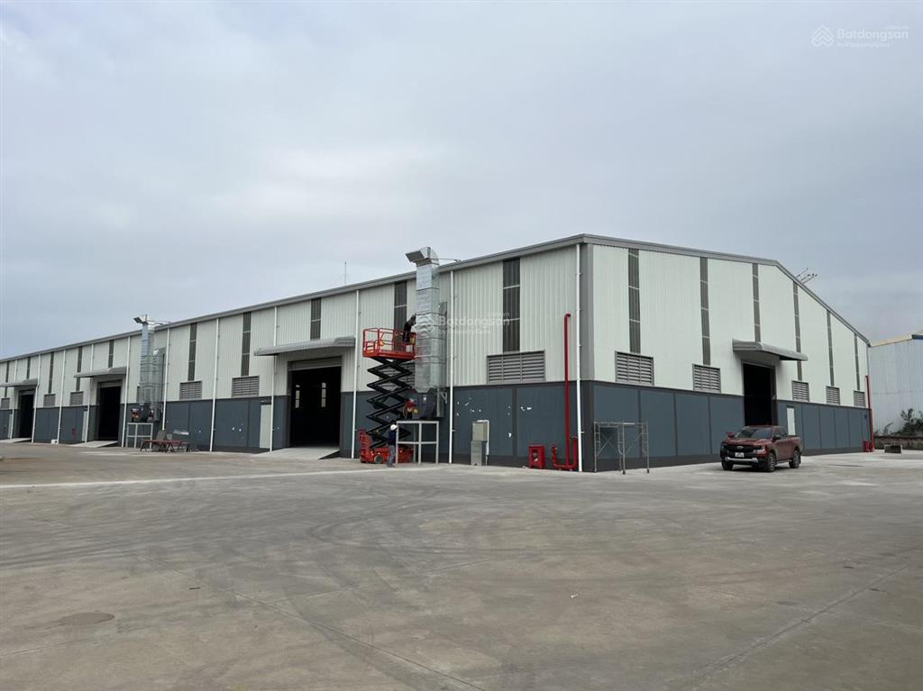 Cho thuê kho xưởng lô 3 kcn yên lư, yên dũng, bắc giang dt 12.000m2 có thẻ chia nhỏ từ 1500m2
