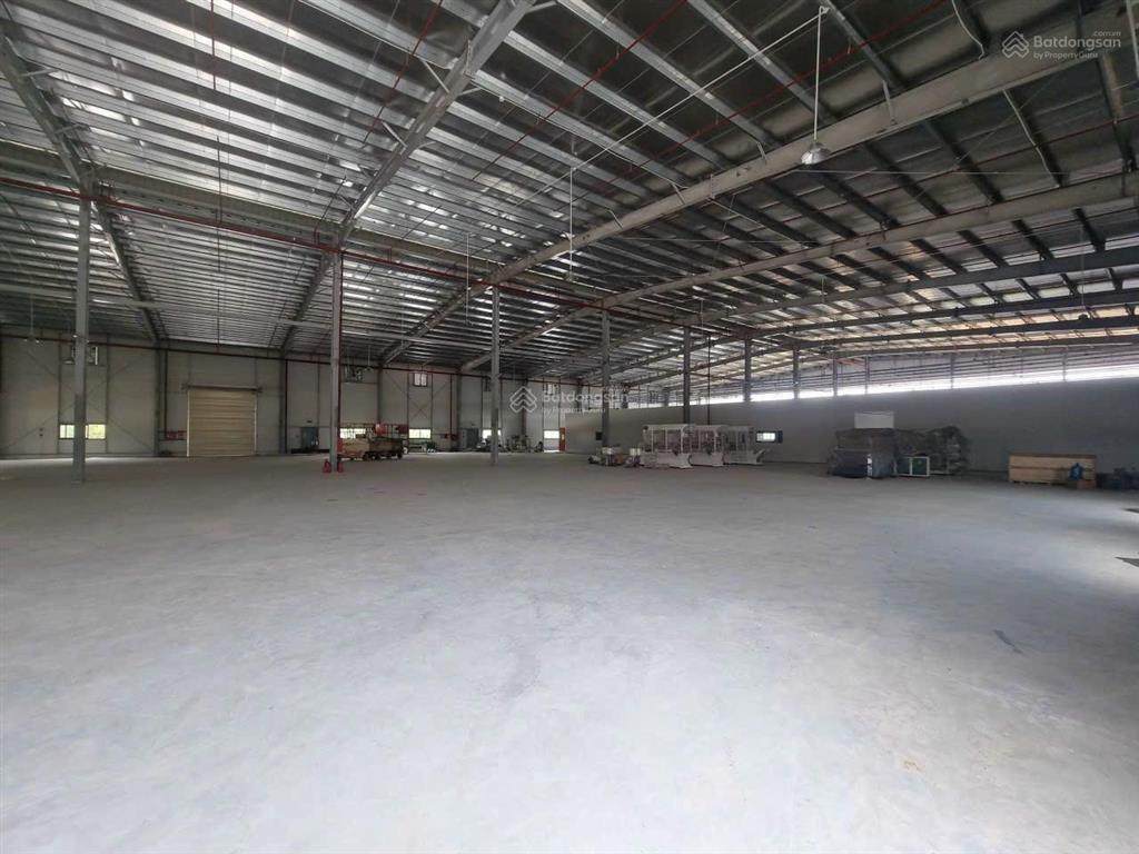 Cho thuê kho xưởng lô 3 kcn yên lư, yên dũng, bắc giang dt 12.000m2 có thẻ chia nhỏ từ 1500m2